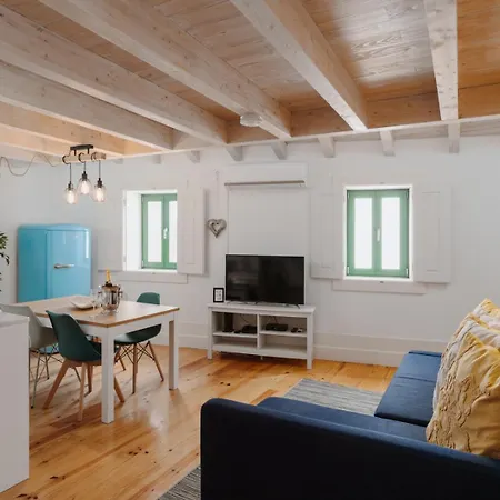 Lovely Nest Downtown Apartment *